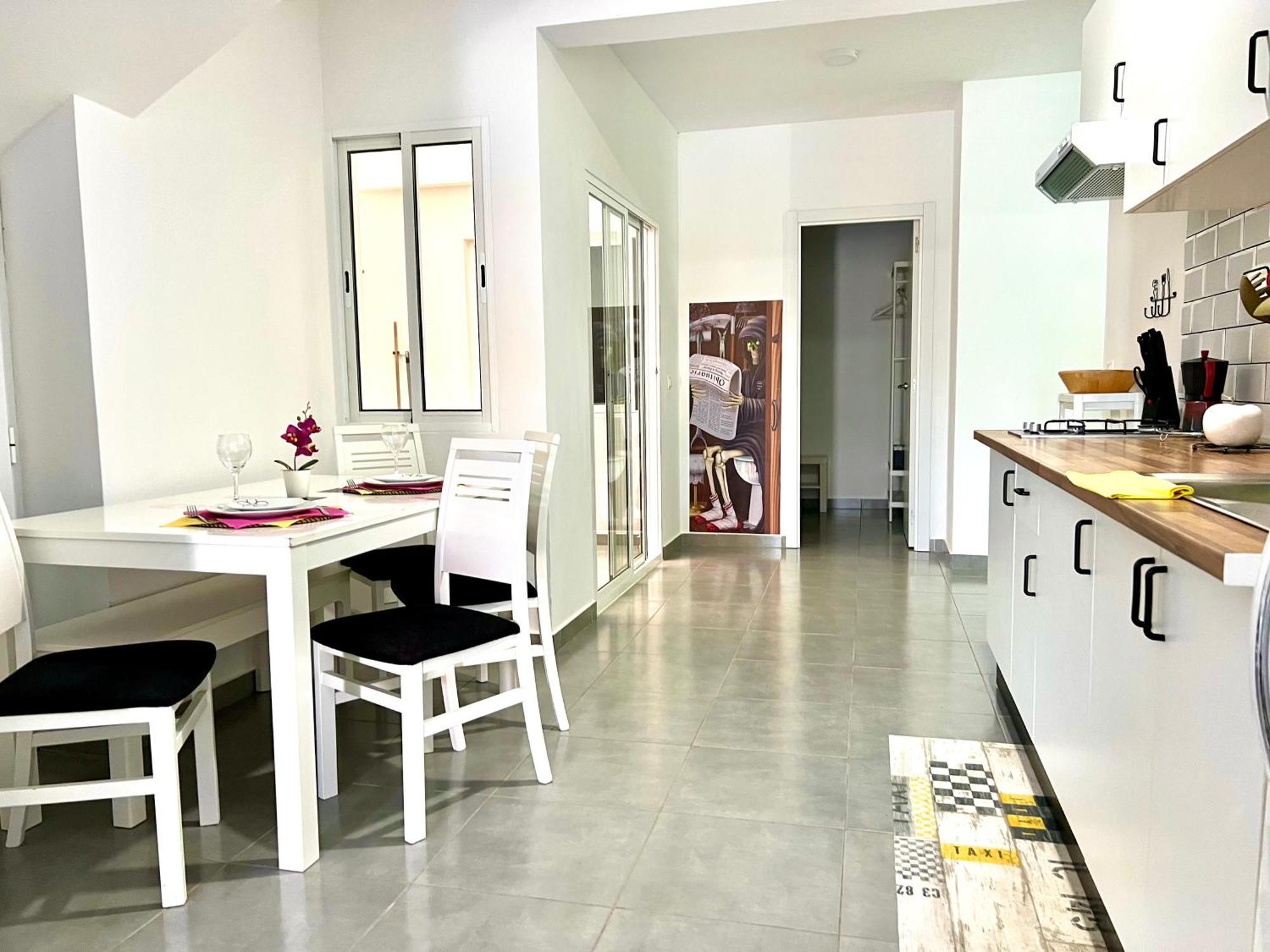 Animos! Apartments - 10 Modern Apartments Near The City & Beach, Perfect For Nomads, Travellers, Families, Watersports! Santa Maria Luaran gambar