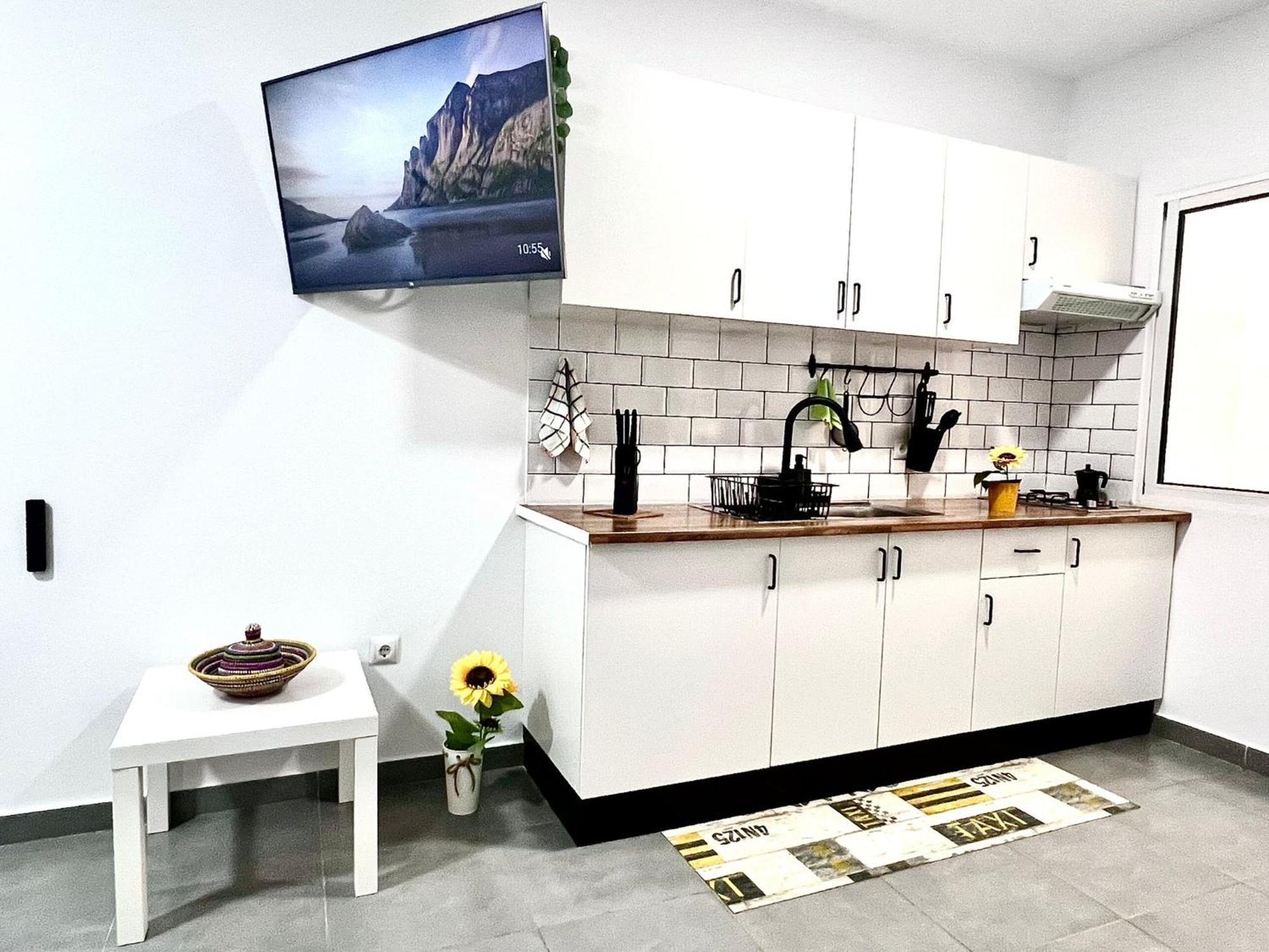 Animos! Apartments - 10 Modern Apartments Near The City & Beach, Perfect For Nomads, Travellers, Families, Watersports! Santa Maria Luaran gambar