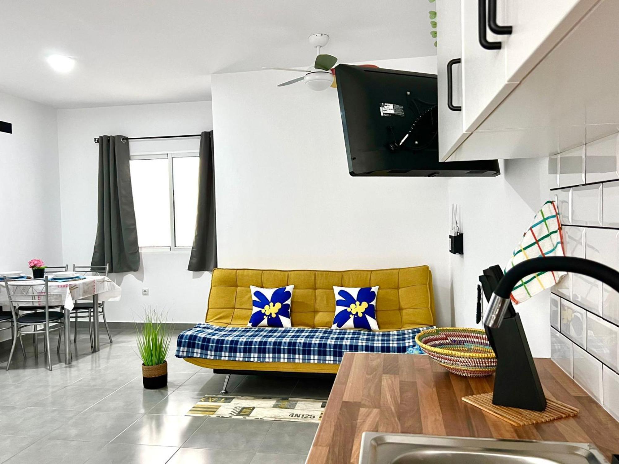 Animos! Apartments - 10 Modern Apartments Near The City & Beach, Perfect For Nomads, Travellers, Families, Watersports! Santa Maria Luaran gambar